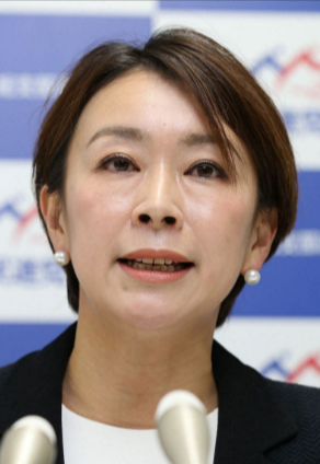 山尾志桜里の顔写真