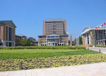 奥井奈々の卒業した大学の外観
